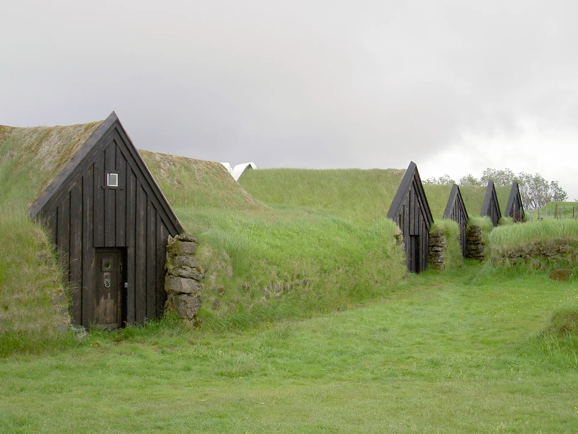 Keldur Turf House (Keldur a Rangarvollum) thumbnail